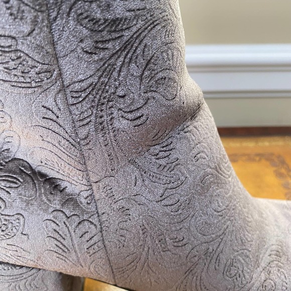 Indigo Rd Gray Silver Crusona Velvet Paisley Boot - Picture 6 of 8